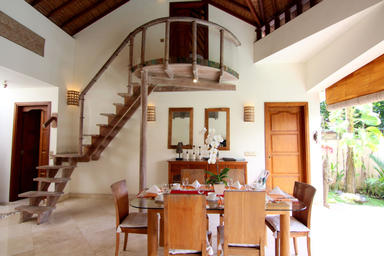 Dining Room 14