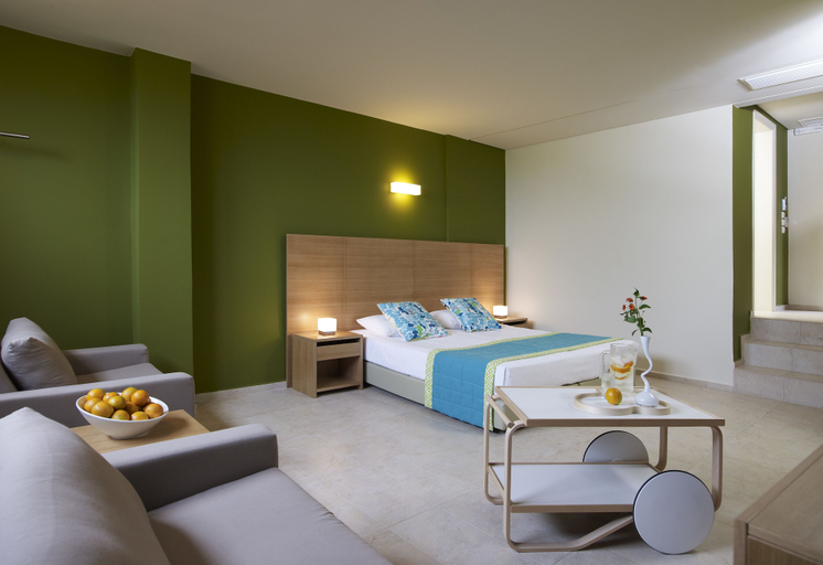 Bedroom 3, Thalatta Seaside Hotel, Central Greece