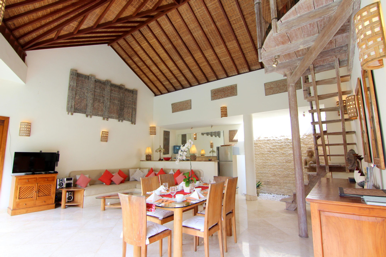 Dining Room 11