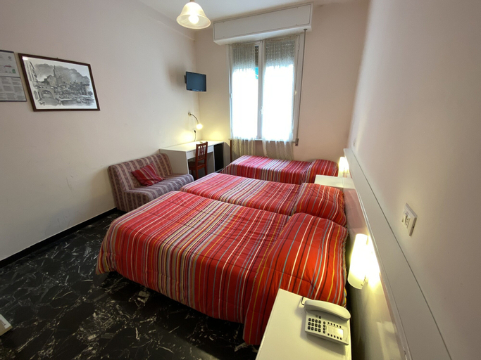 Bedroom 12