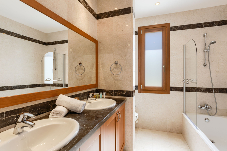 Bathroom 5, Aphrodite Hills Rentals – Superior Villas