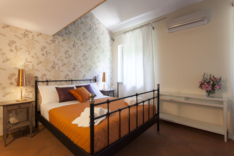 Bedroom 5, Villa Borgo Duino, Trieste