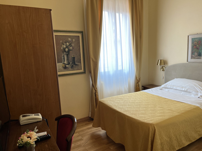Bedroom 4, Hotel Villani, Florence