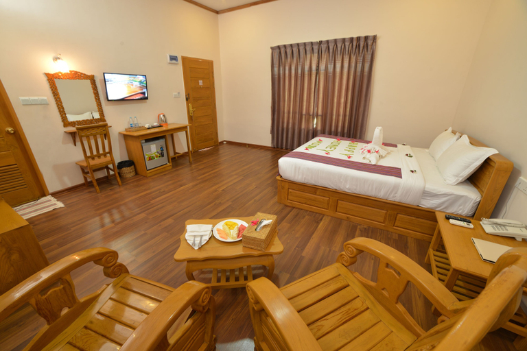 Bedroom 3, Bagan Emerald Hotel, Myingyan