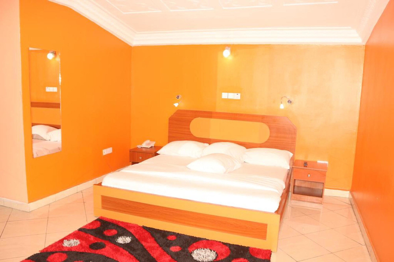 Bedroom 2, Royal Charlin Hotel & Suites, Obio/Akp