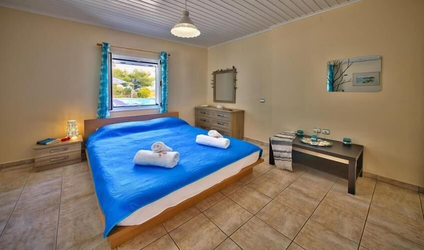Bedroom 2, Nyktelia Holiday Villa, Ionian Islands