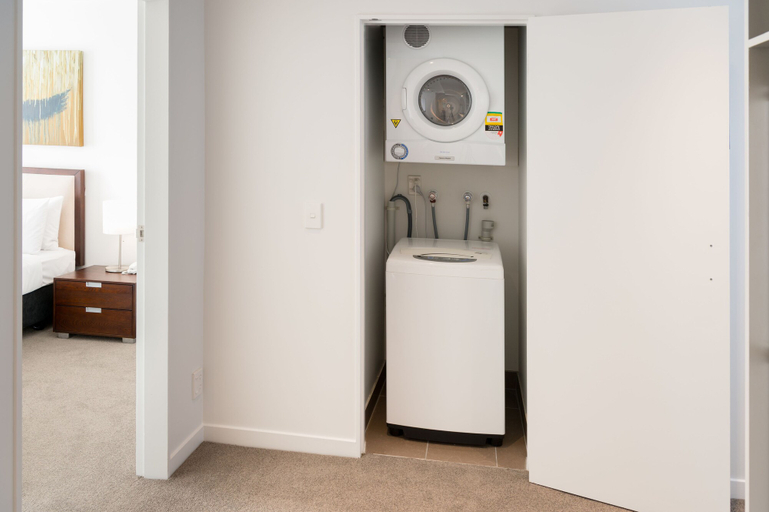 Bathroom 4, Boulcott Suites, Wellington