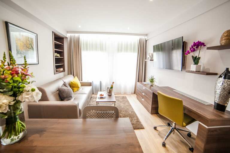 Others 5, Hampton Suites Serviced Apartments, Surrey