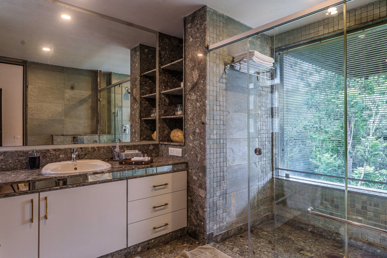 Bathroom 3, Ama Stays & Trails Bloomsville, Coonoor, The Nilgiris