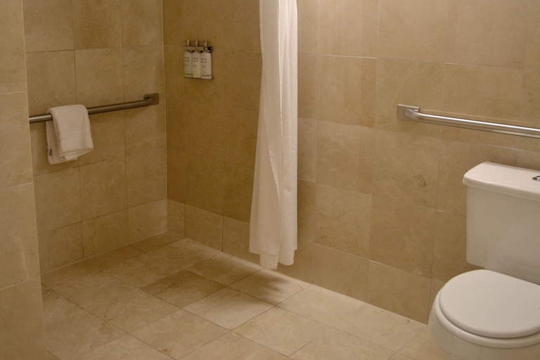 Bathroom 4, The Kensington Hotel, Washtenaw