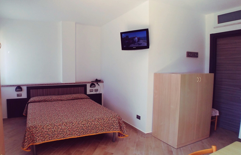Bedroom 3, Residence Oleandro, Savona