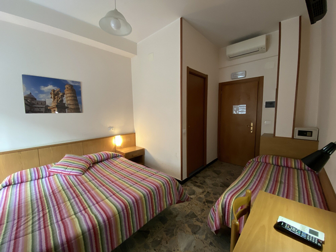 Bedroom 14