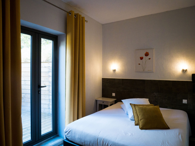 Bedroom 5, Hotel Restaurant le Belvedere, Ardèche
