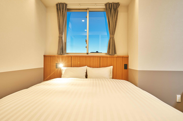 Bedroom 13