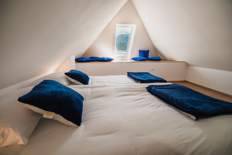Bedroom 2, Vila K29, Bovec