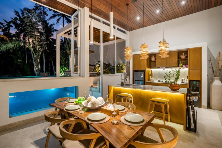 Dining Room 3, Villa June by BaliSuperHost, Gianyar