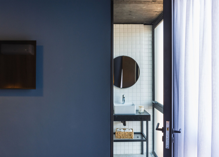 Bathroom 4, FAZ HOSTEL BOUTIQUE, Capital