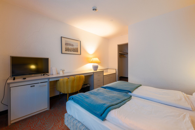 Bedroom 6