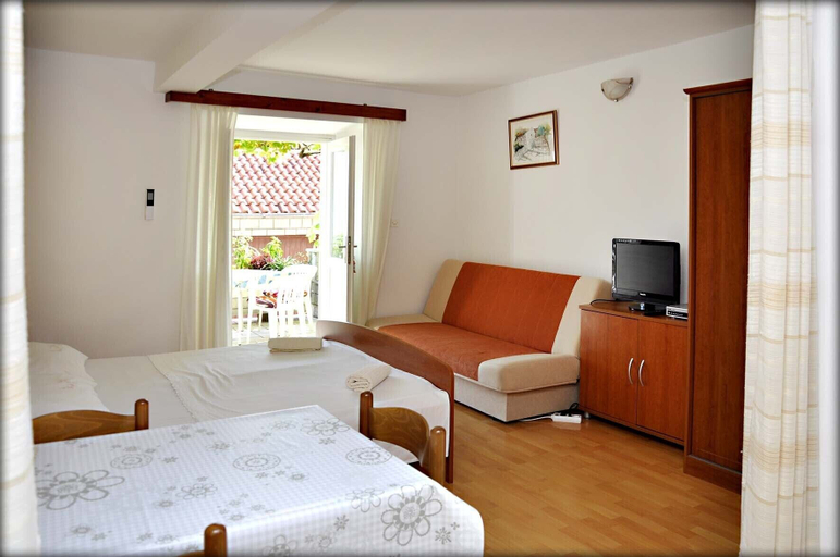 Bedroom 3, Immaculate 4-bed House in Lumbarda, Lumbarda
