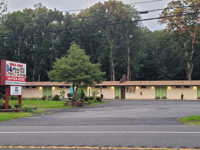 Exterior & Views 2, Hill Top Motel, Burlington