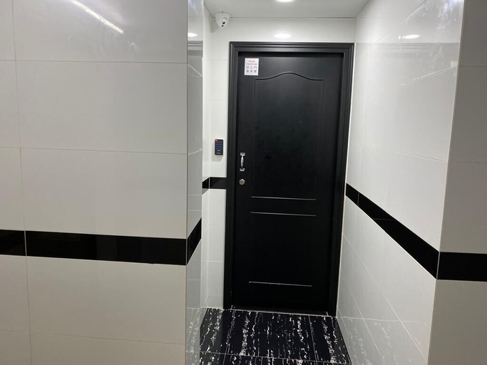 Others 5, Pacific Lodge, Kowloon