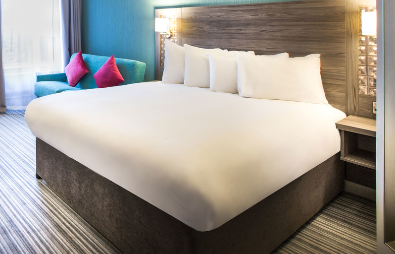 Bedroom 3, Leonardo Hotel Belfast, Belfast
