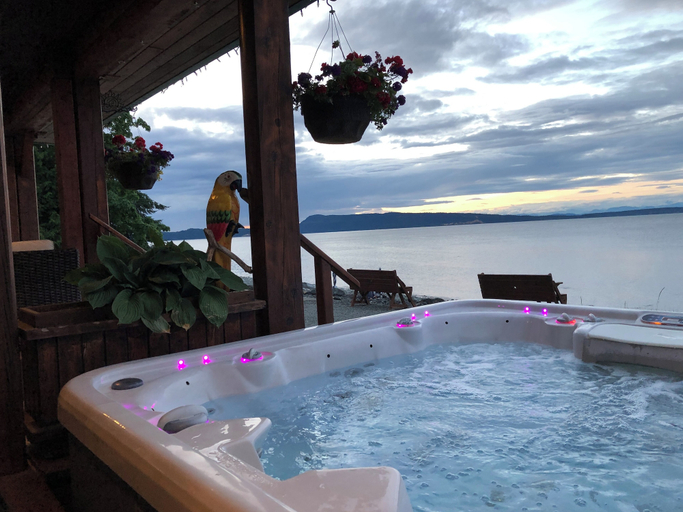 Sport & Beauty 4, Qualicum Breeze Beach Resort, Nanaimo