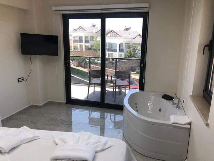 Others 5, Stunning 4-bed Villa: Private Pool, Sauna & Hammam, Fethiye