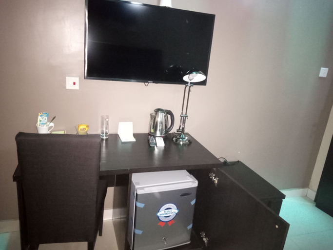 Others 5, The Lodge by Kabachi, Eti-Osa