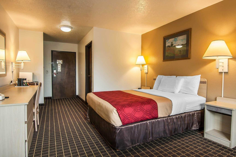 Bedroom 4, Econo Lodge Corvallis Near University, Benton