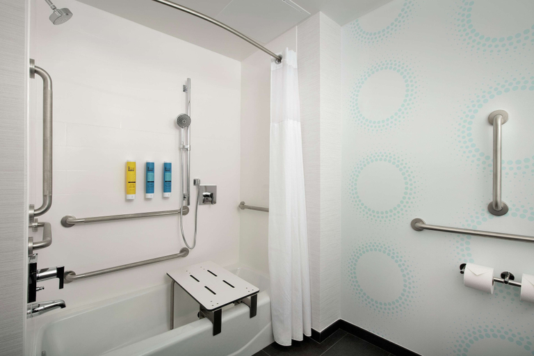 Bathroom 4, Tru by Hilton Mt Pleasant Charleston, Charleston
