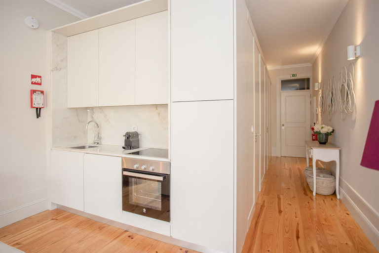 Others 5, Liiiving in - Ribeira Secret Apartment, Porto
