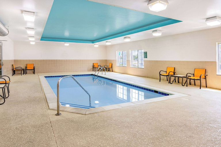 Sport & Beauty 5, La Quinta Inn & Suites by Wyndham Norfolk, Norfolk
