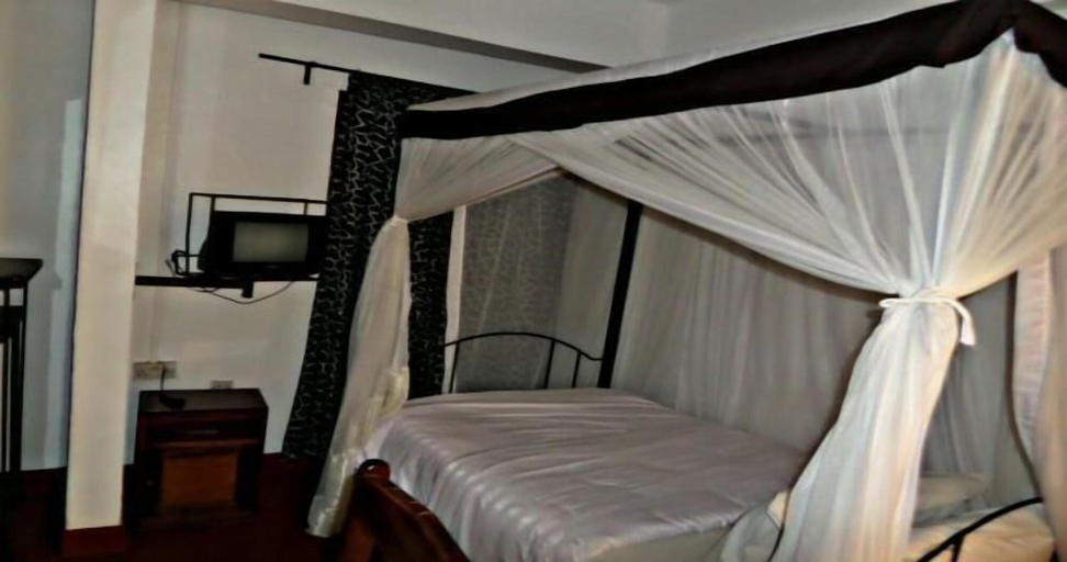 Bedroom 2, Kindoroko Hotel, Moshi Urban