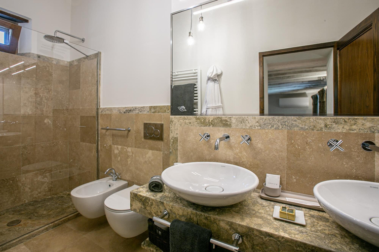 Bathroom, Oliveta a Retreat Surrounded by Olive Trees, Siena