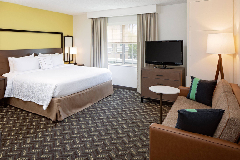 Bedroom 3, Residence Inn by Marriott Tysons, Fairfax