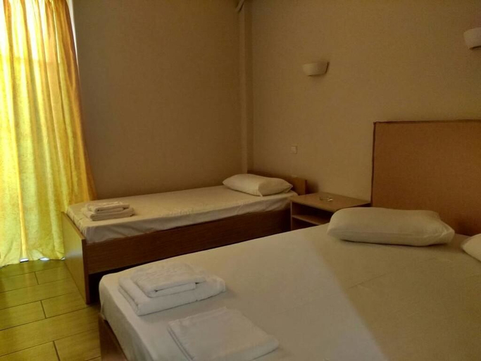 Bedroom 4, Ocean-Pacific, West Greece