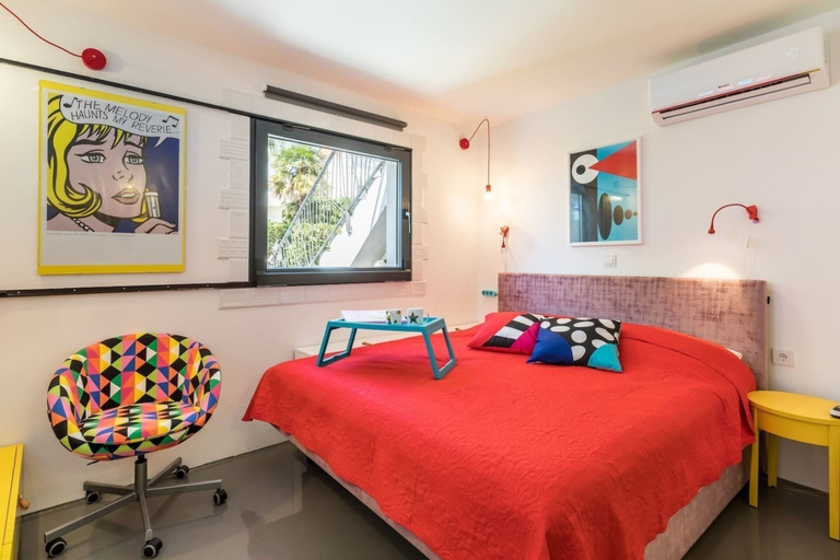 Bedroom 2, Sleeps 8, Pet Friendly, Garden & Roof Terrace, Split