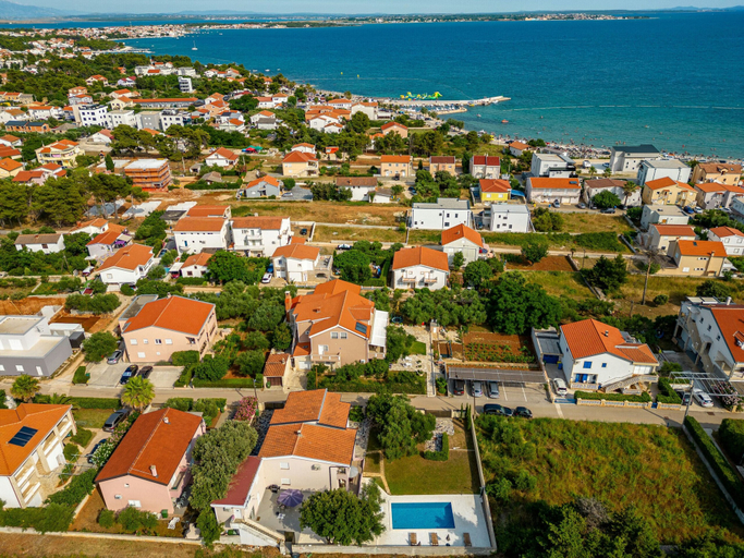 Exterior & Views 2, Villa Fresia, Vir