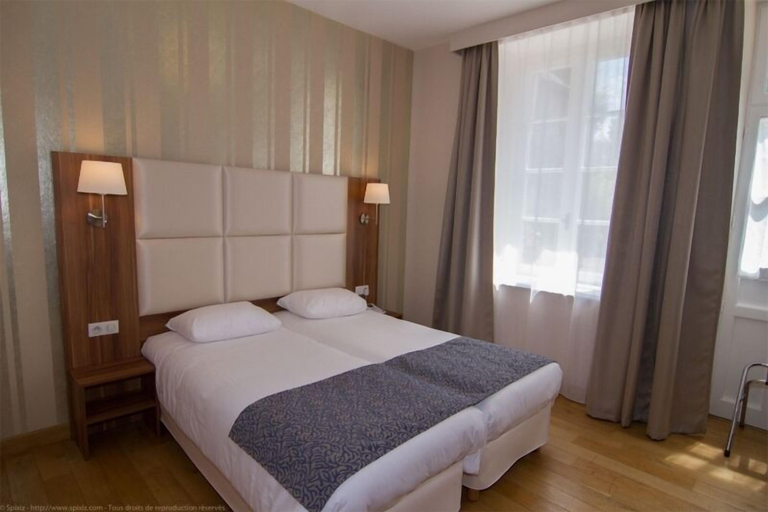 Bedroom 4, Logis Hôtel du Château - Combourg, Proche Saint-Malo, Ille-et-Vilaine