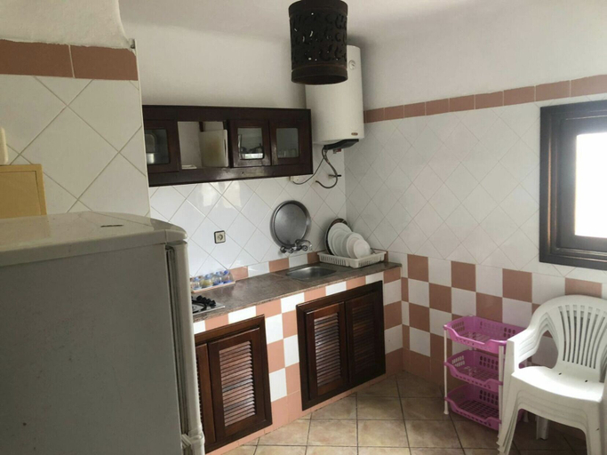 Others 3, Inviting 2 Rooms Apartment in Route Marina Smir, Tétouan