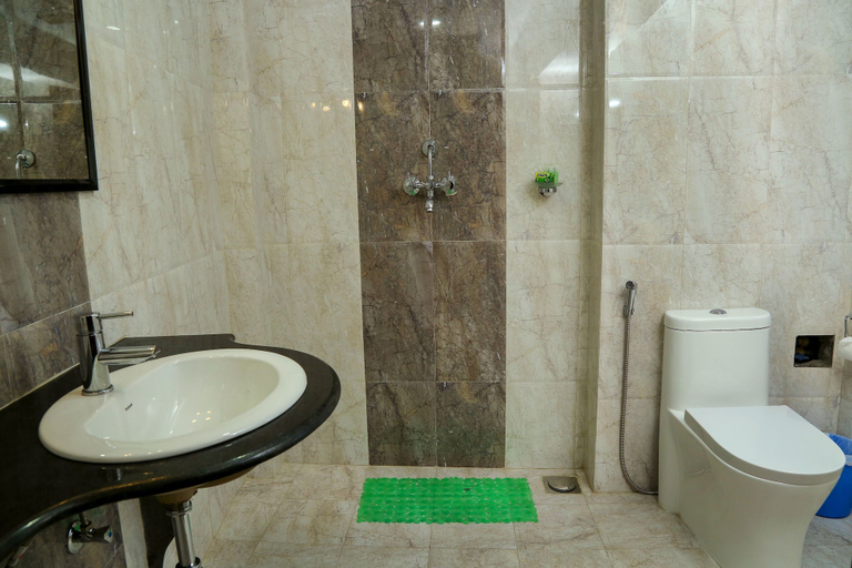 Bathroom 4, Taleju Boutique Hotel, Bagmati