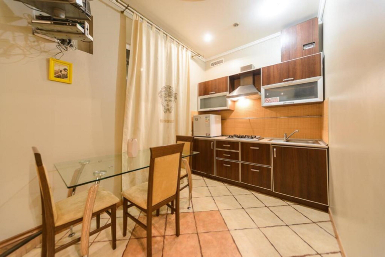 Others 4, Cozy apartment near Olympic Stadium 2, Holosiïvs'kyi