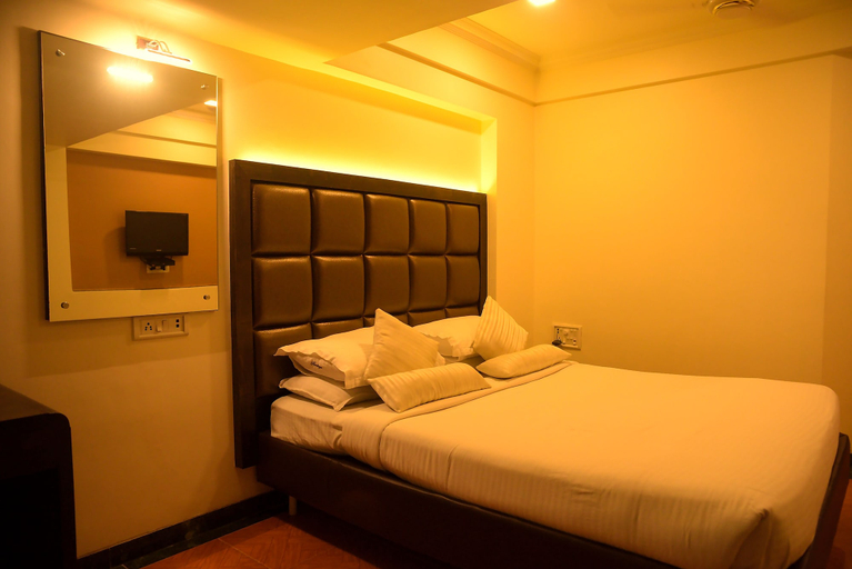 Bedroom 3, Hotel Heritage Dakshin, Thane
