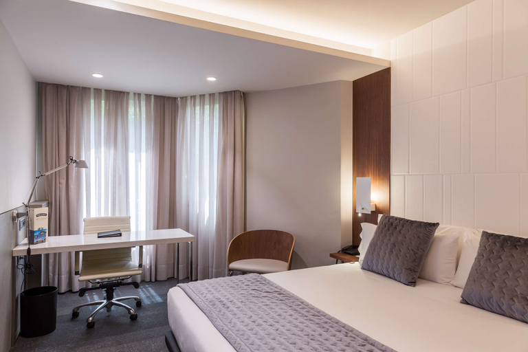 Bedroom 2, Best Western Premier Hotel Dante, Barcelona