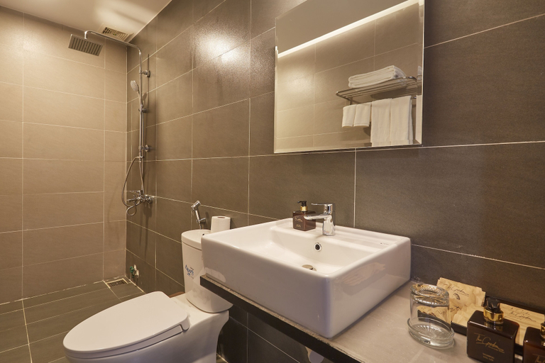 Bathroom 4, The Garden Capsule Hotel, Da Nang