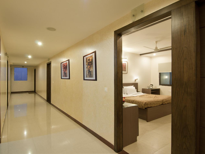 Others 5, hotel crystal retreat, Agra