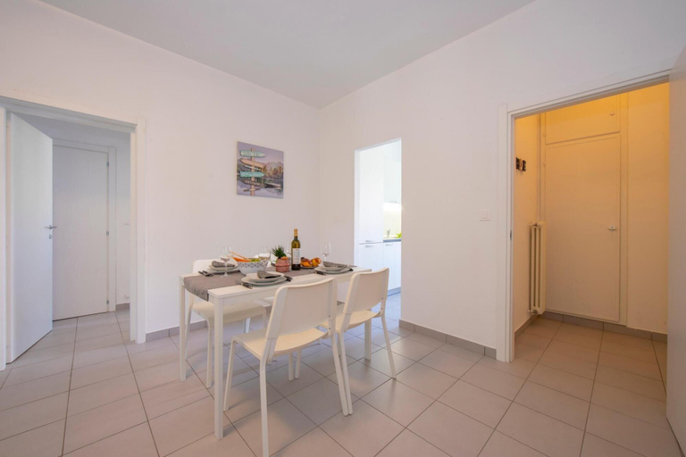 Room 5, Central Amor in Lugano, Lugano
