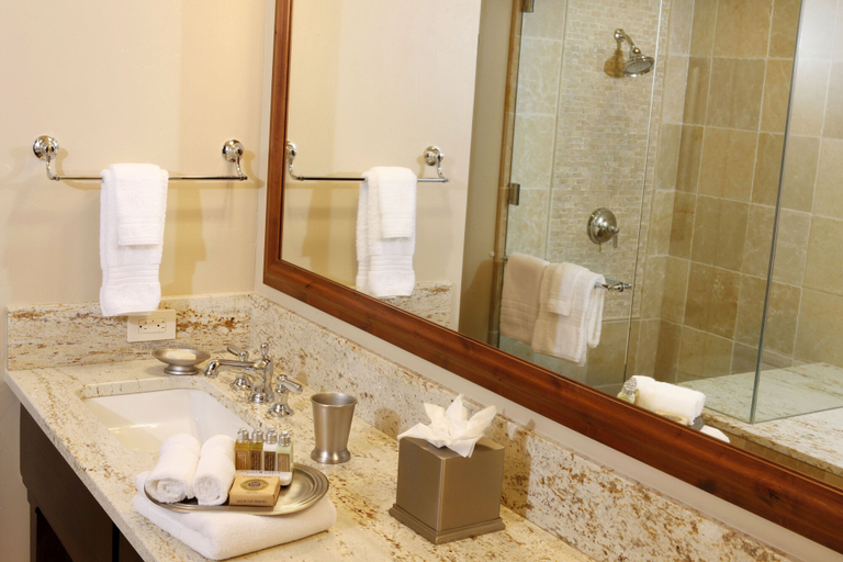 Bathroom 3, Headwaters Private Residences at Eagle Ranch Resort, East Kootenay