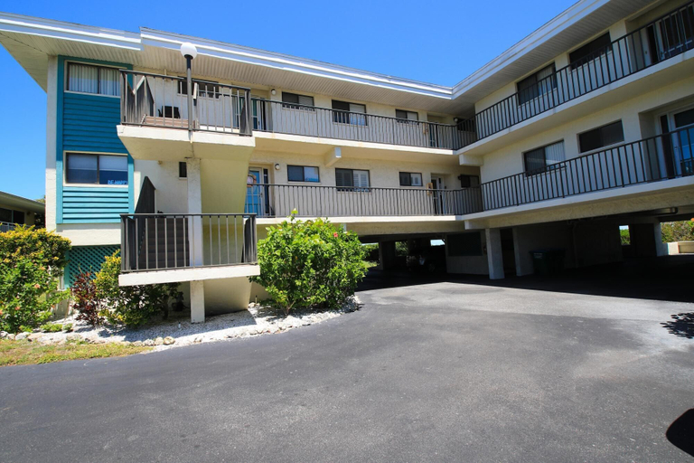 Exterior & Views 2, Anna Maria Island Bridge Port Beach Resort, Manatee